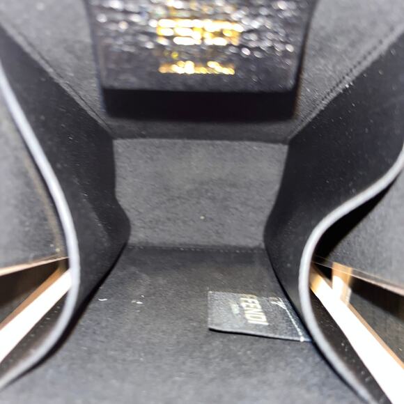 FENDI Vitello Fluffy Logo Vertical Box Crossbody - Picture 6 of 16